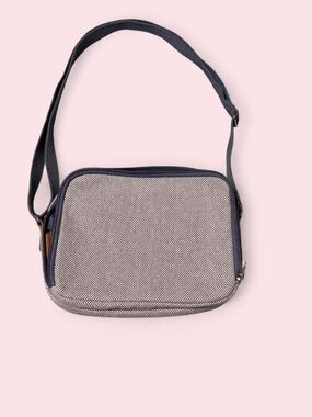 thirty-one Small Crossbody Bag in Light Gray